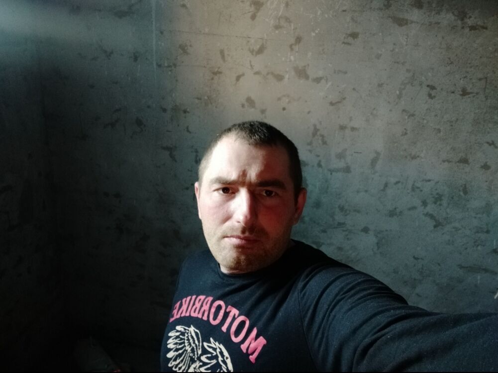  49612784  , 37 ,    