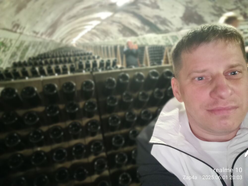  52036814  Vitaliy, 43 ,    Deleted