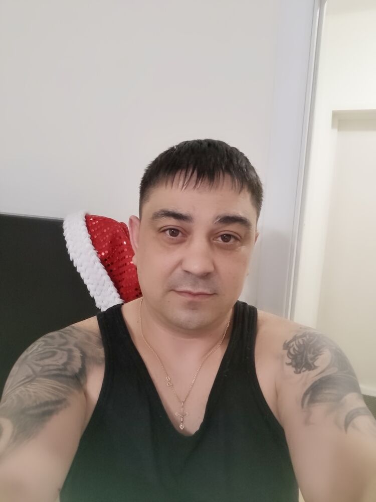  33588404  , 44 ,    