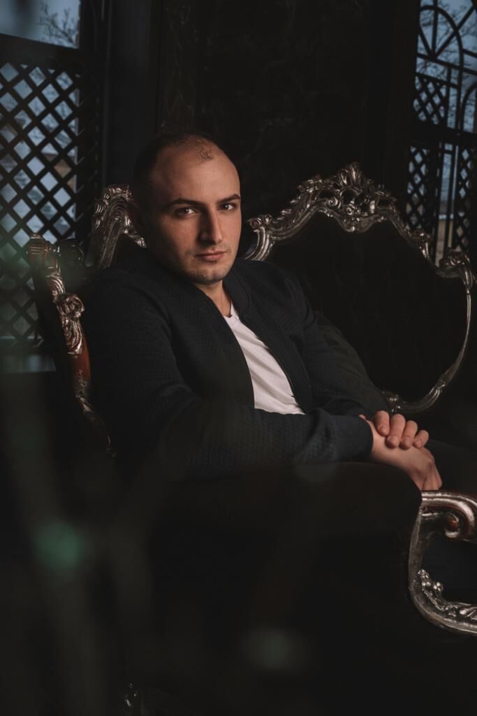  30071984  , 35 ,    -