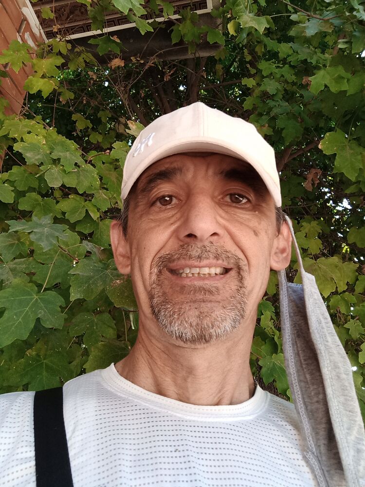  24227464  Goalkeeper, 62 ,    