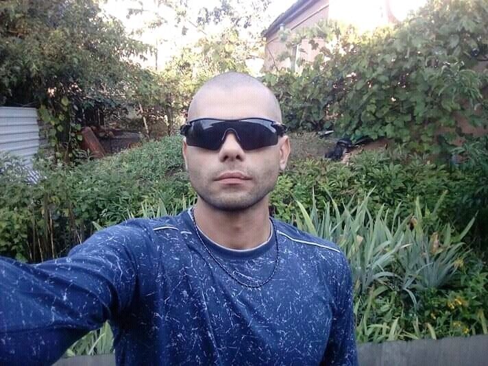  ,   Ruslan, 39 ,   ,   , c 