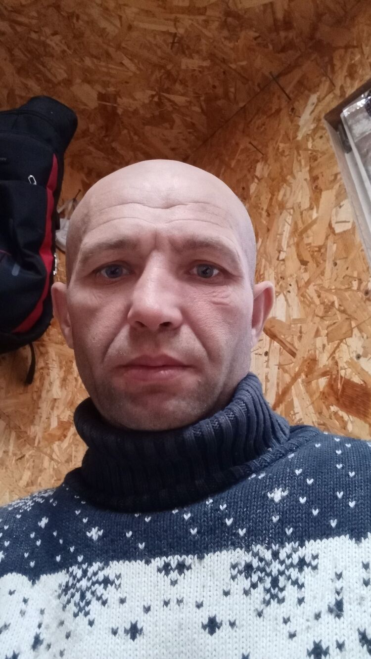  53130494  Sergey, 37 ,    