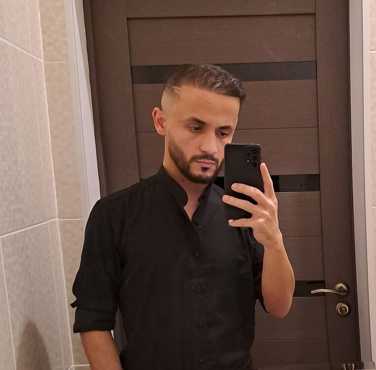  48693204  , 33 ,    