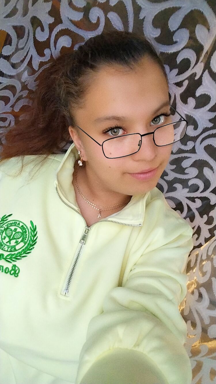  53456114  Anastasia, 22 ,    