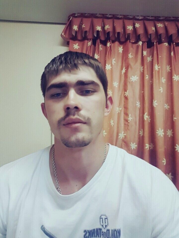  21945224  , 32 ,    