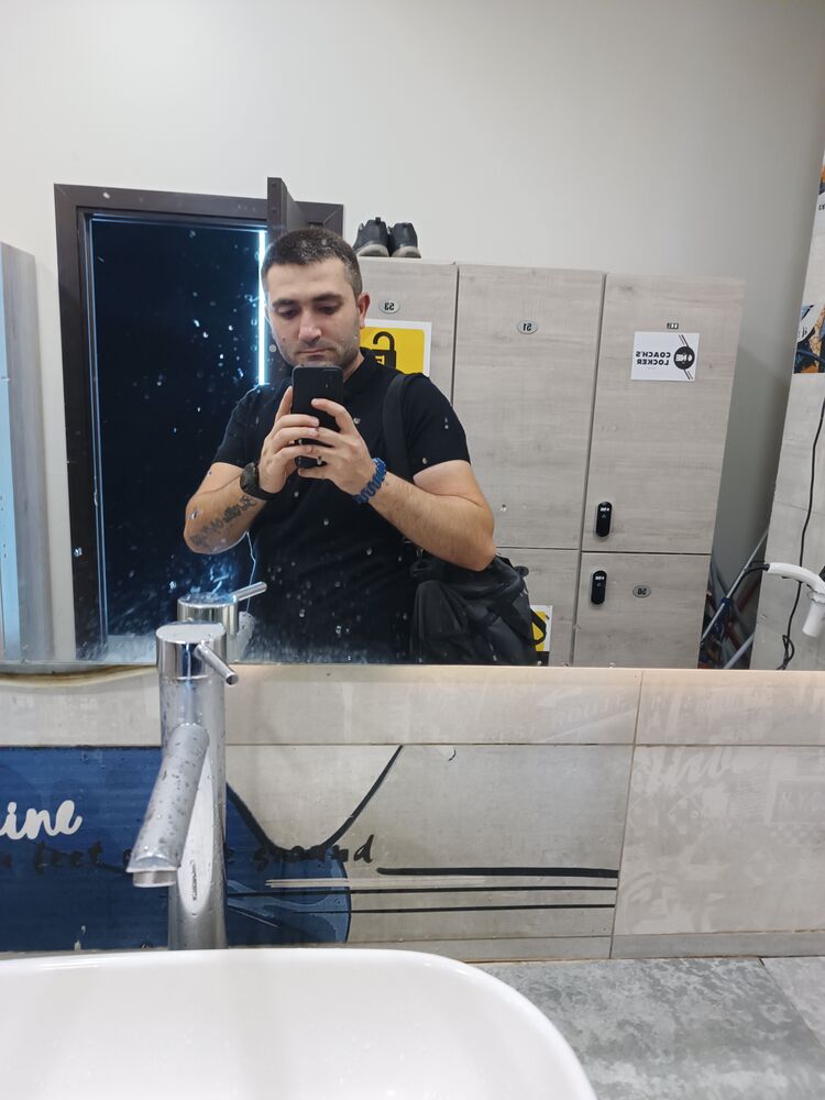  52836454  Gev, 32 ,    