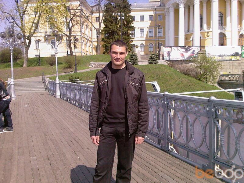  ,   Doglas, 42 ,   