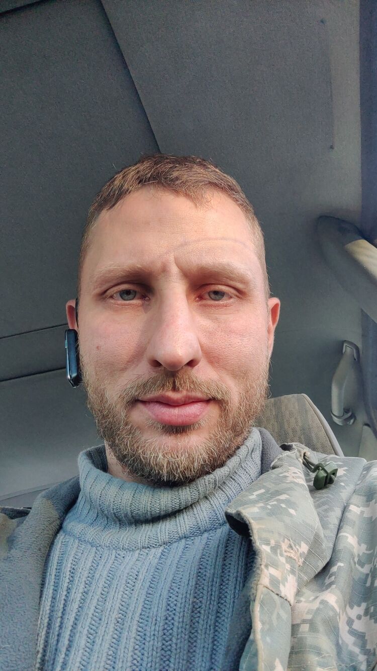  -,   Artem_IT, 37 ,   ,   , c , 