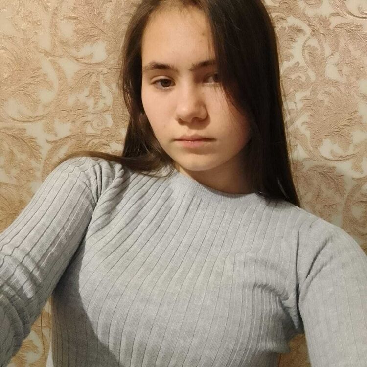  48104764  Vxjsns, 25 ,    -