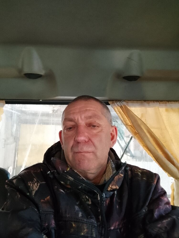  46611174  , 51 ,    