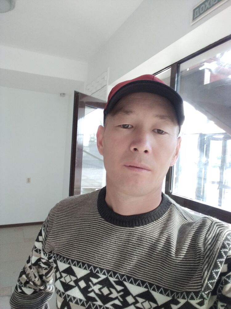  ,   Nuriddin, 36 ,   ,   