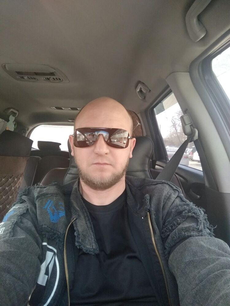  15547844  Vladimir, 43 ,    