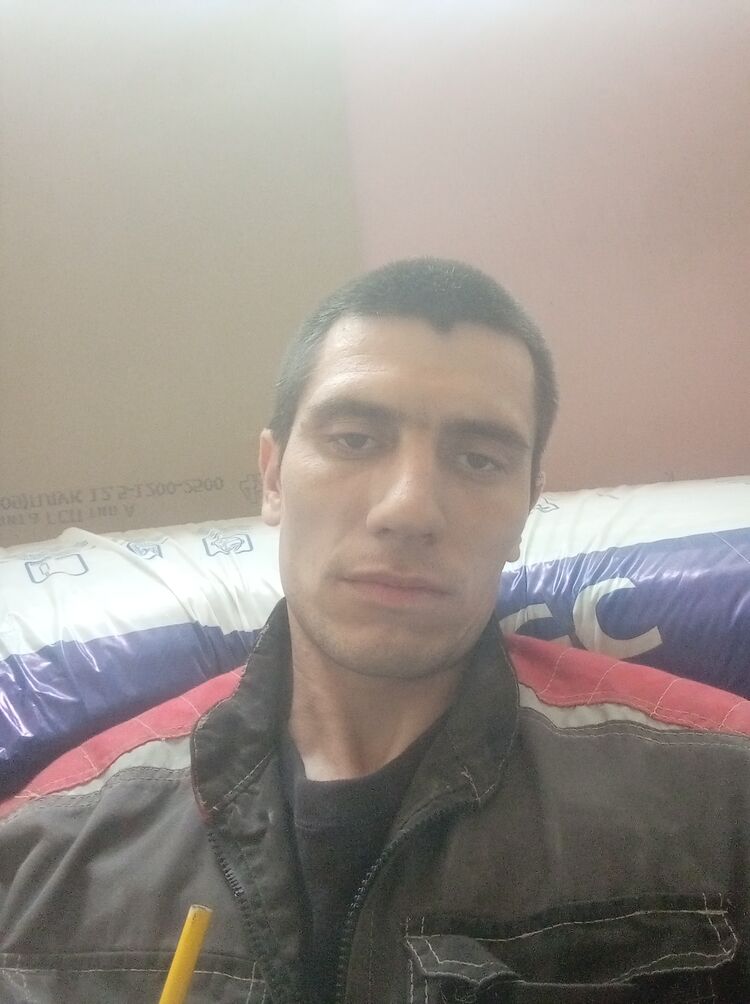  43982614  , 31 ,    