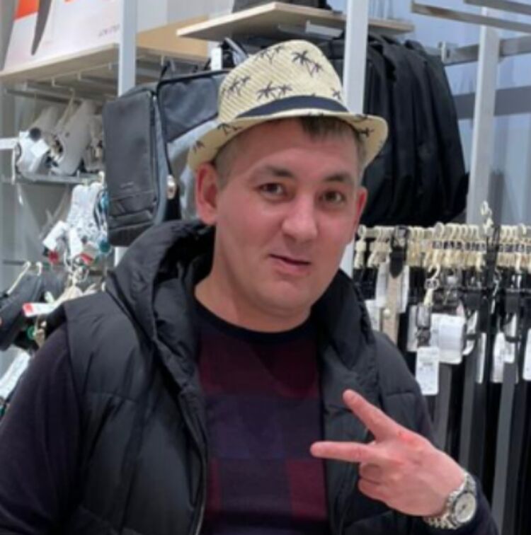 ���� 42628304 ������� ������, 37 ���, ���� ���������� � ���