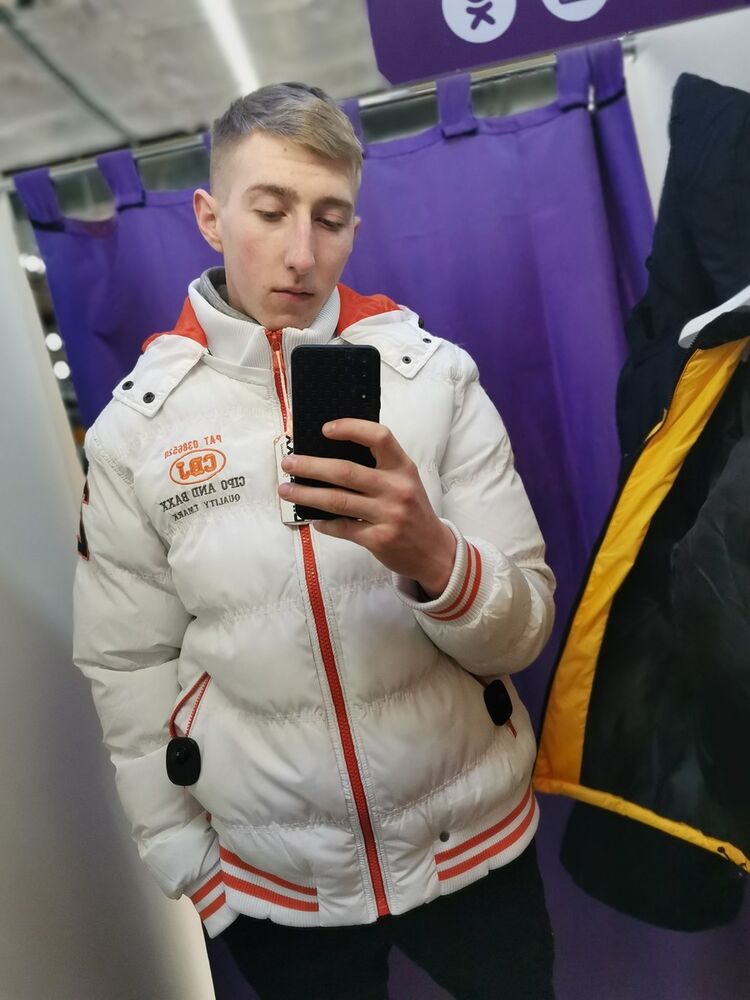  18990884  , 25 ,    