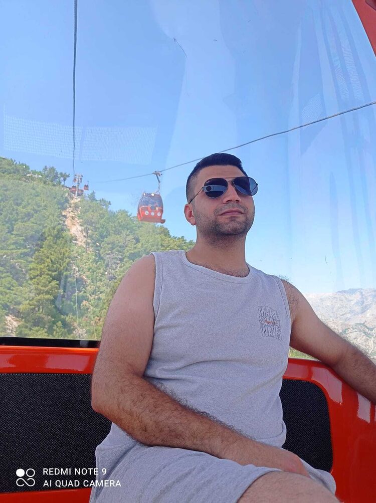  35588444  Ali, 30 ,    