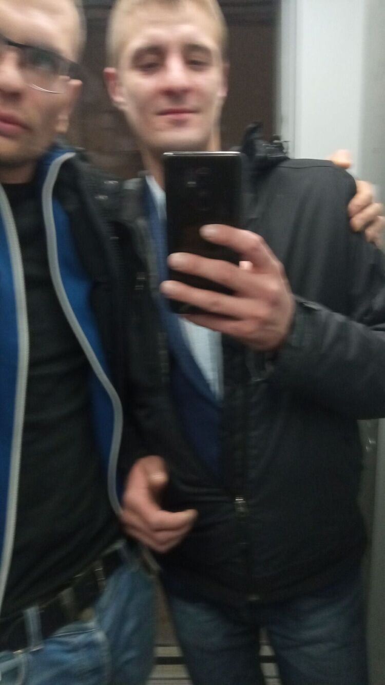  32323984  , 37 ,    