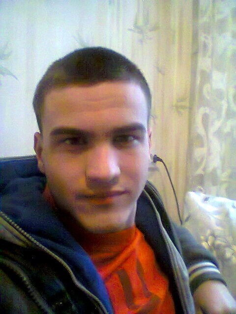  5764744  Oleg, 30 ,    