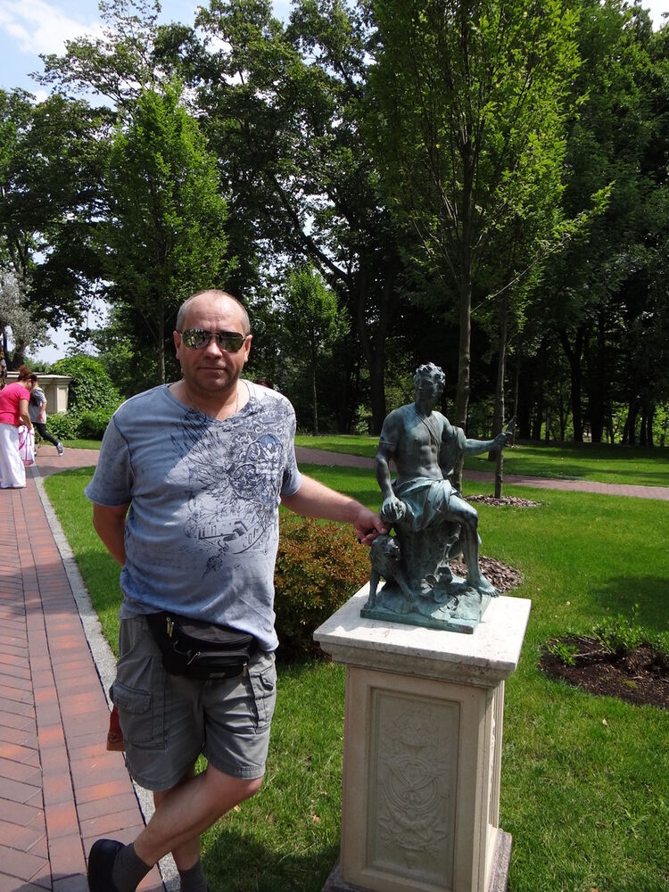  ,   Alexs, 57 ,   