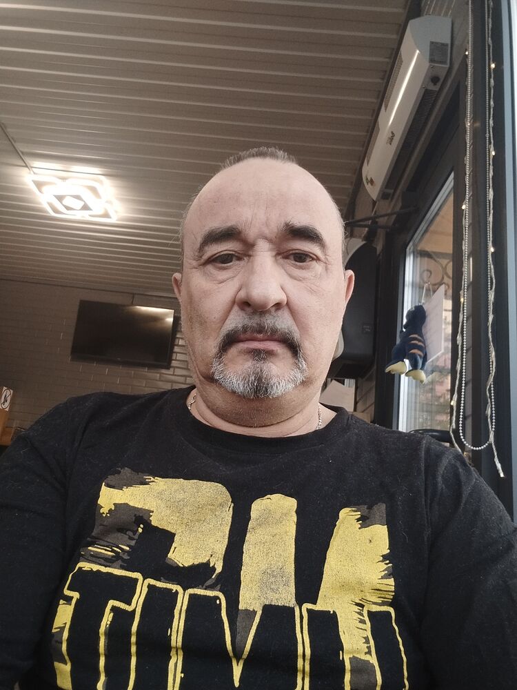  43992964  , 56 ,    