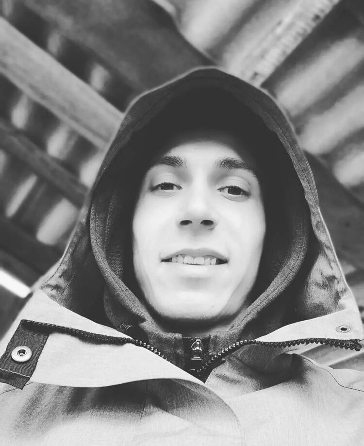  ,   Vladislav, 28 ,   ,   , 