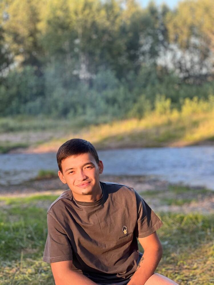  53725094  Sazvon, 22 ,    