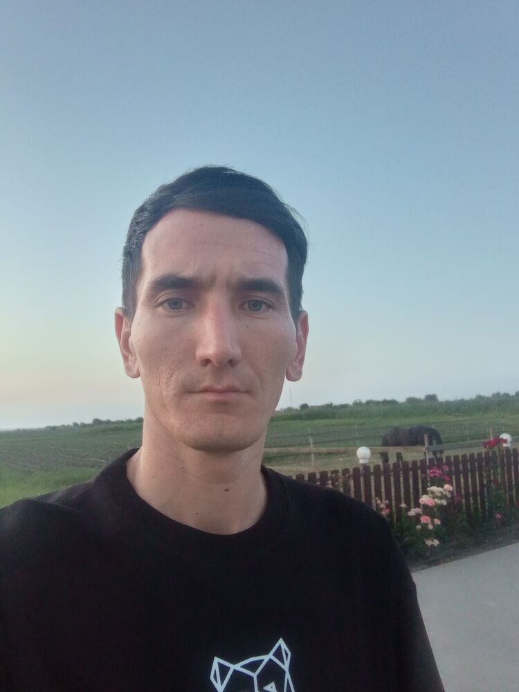  44437334  , 35 ,    