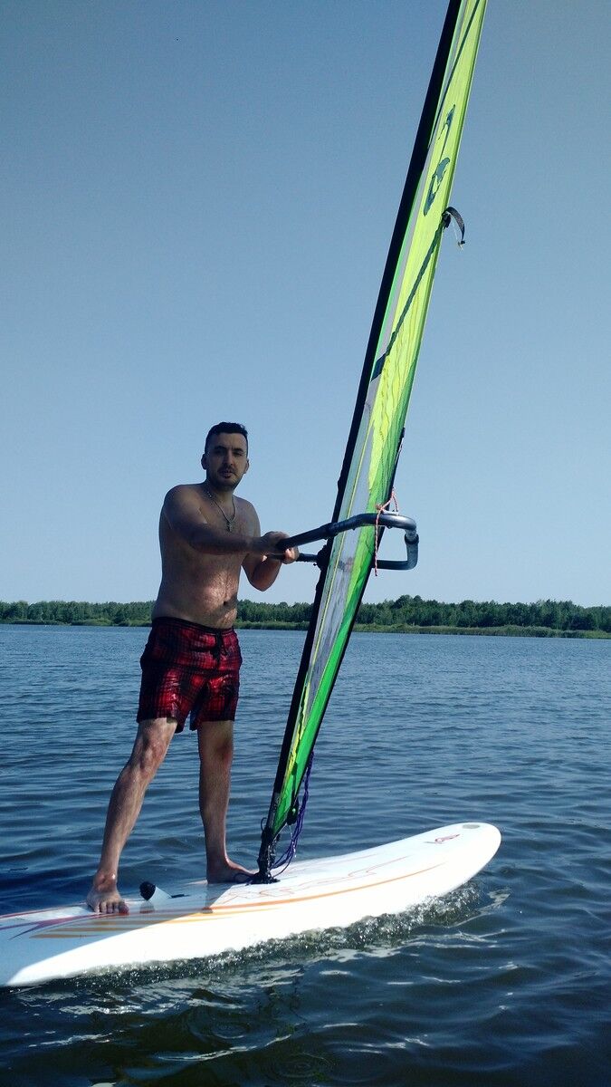  10151914  Hugory, 39 ,    