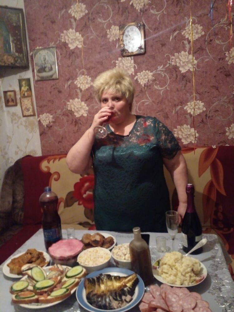  46582484  Elena, 50 ,    -