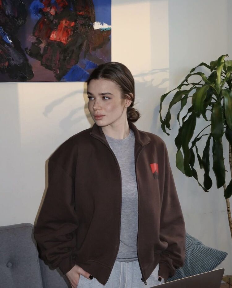  54029524  , 24 ,    --