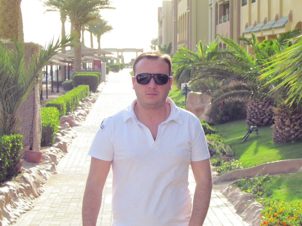  ,   David, 44 ,   ,   , c 