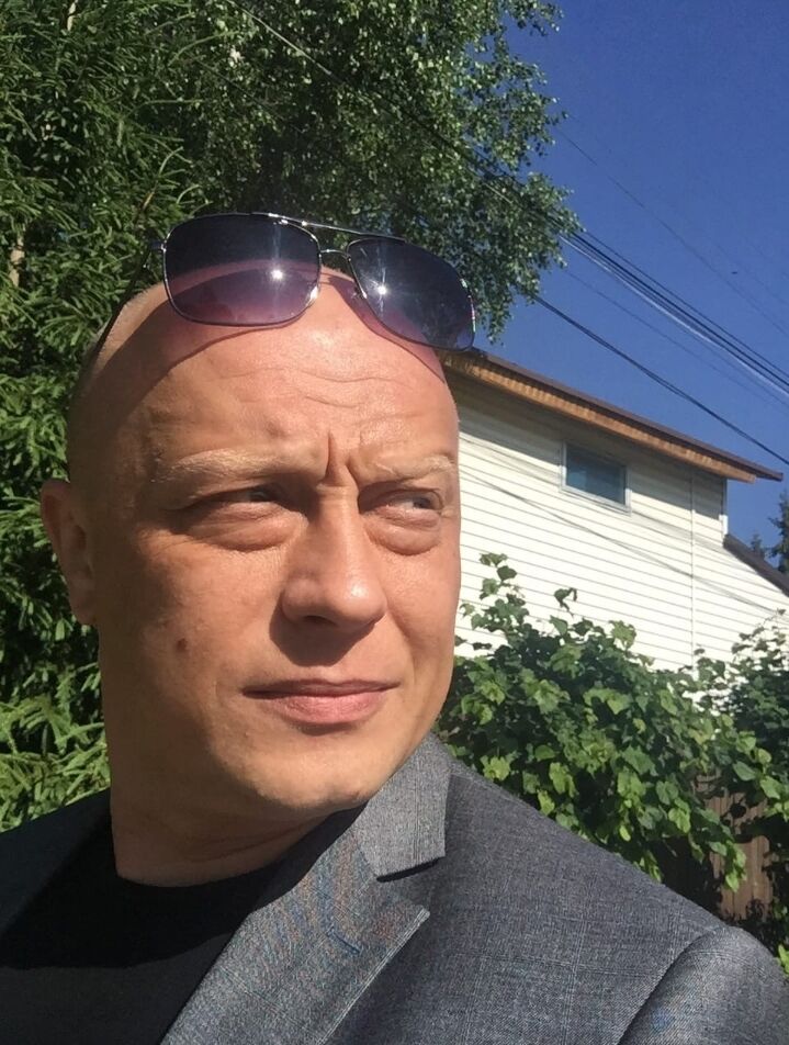  ,   Dmitry, 47 ,   ,   , c , 