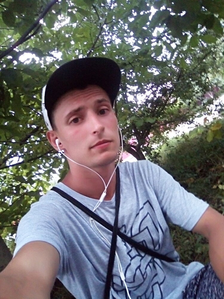  16856164  Siomka, 26 ,    