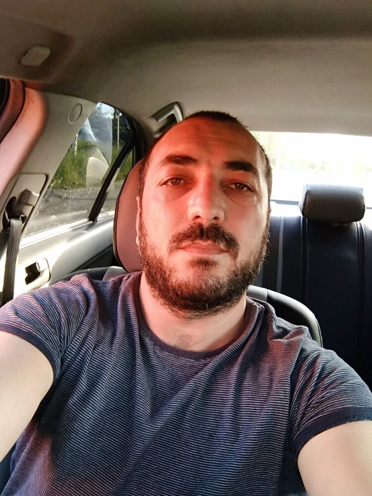 ,   Armen, 39 ,   ,   , c 