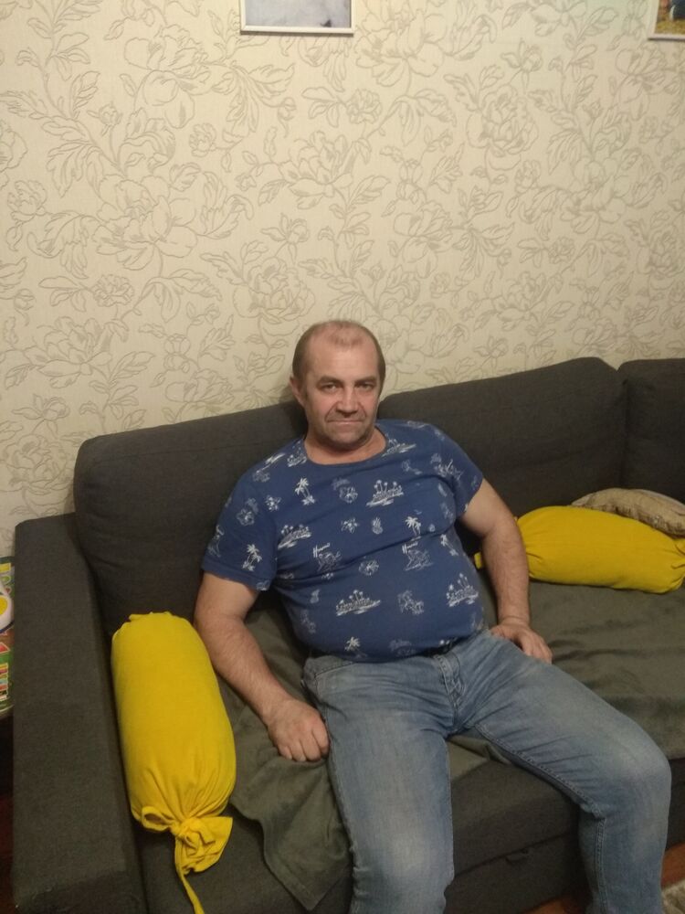  42768724  , 52 ,    