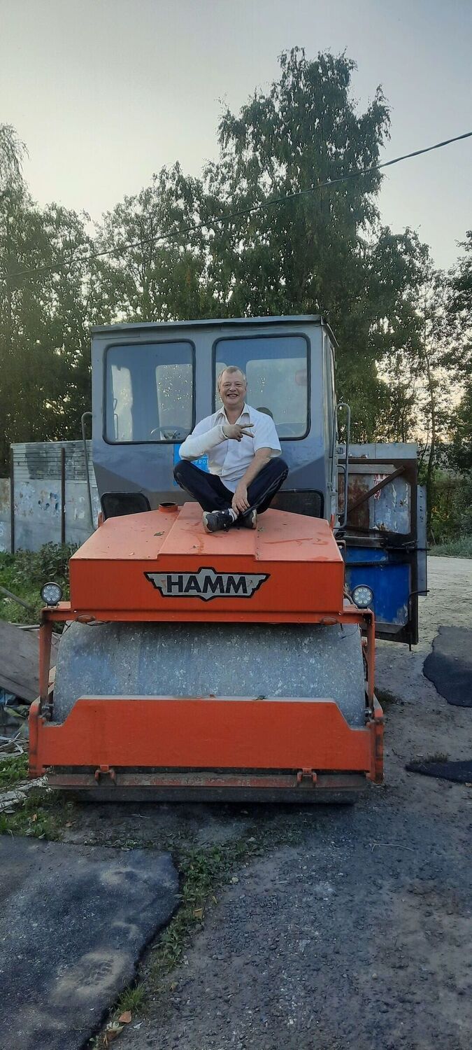  40108374  , 42 ,    
