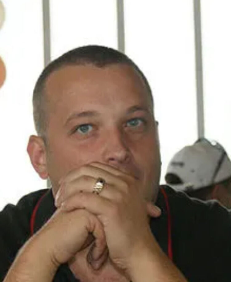  --,   Dobry, 37 ,   ,   