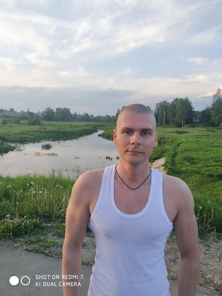  ,   Aleksandr, 37 ,   ,   