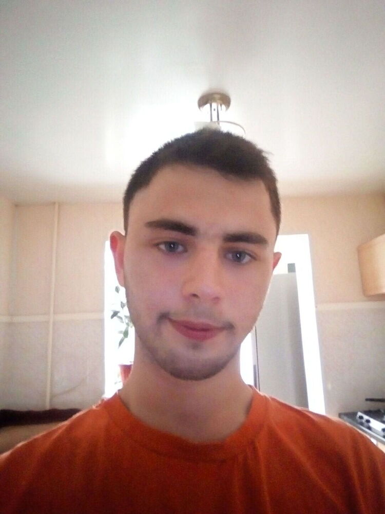  44579844  , 23 ,    