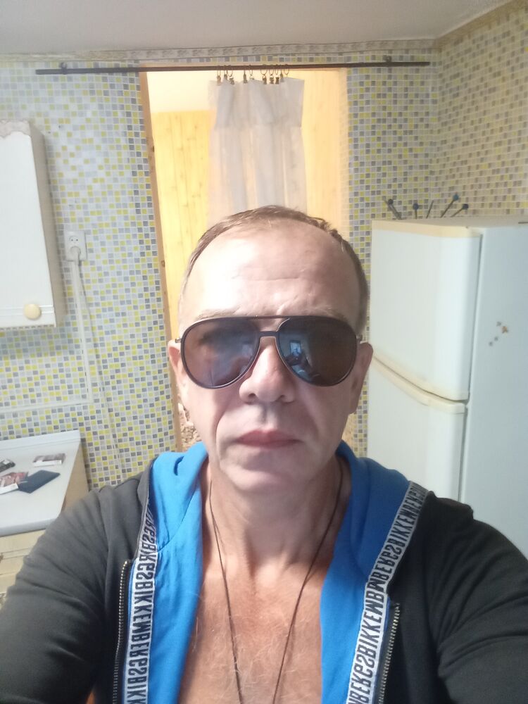  37931874  , 49 ,    