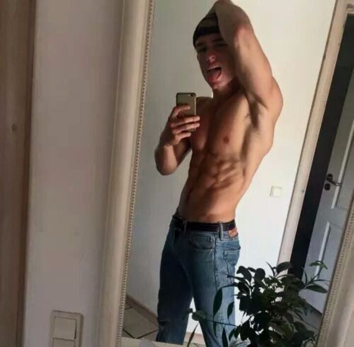 42976584  , 20 ,    