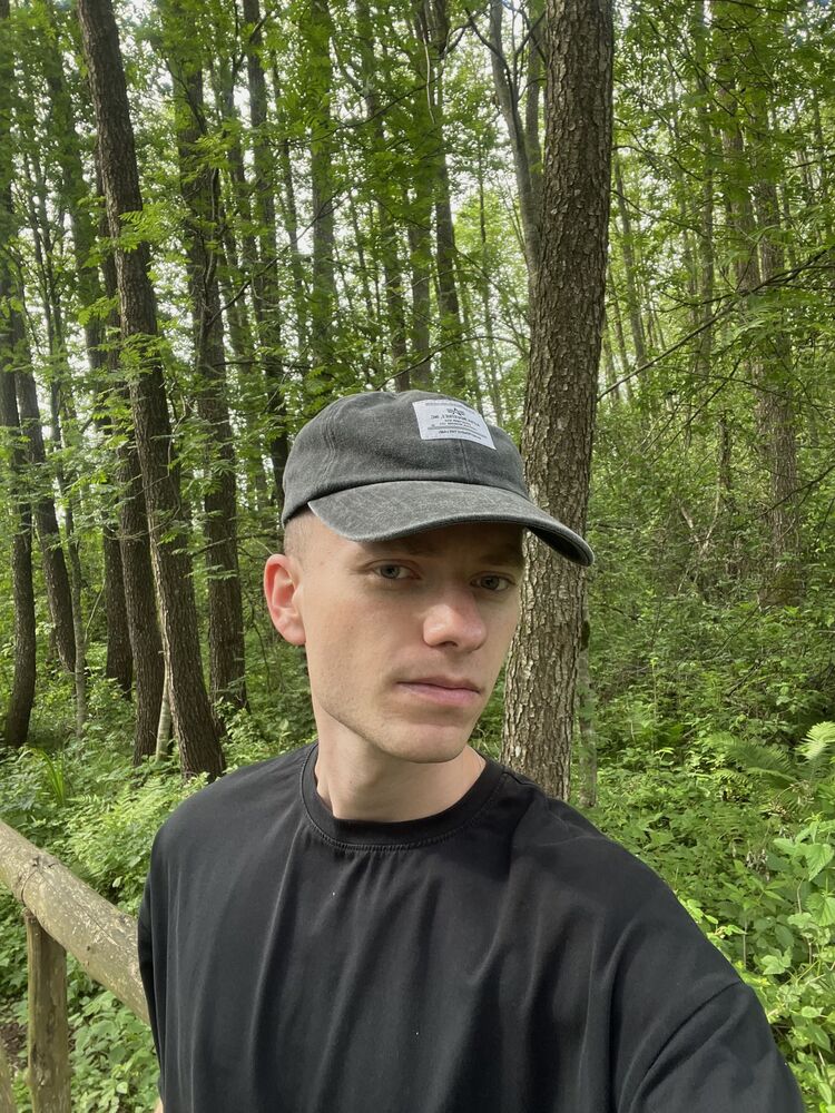  54710164  Maxim, 27 ,    