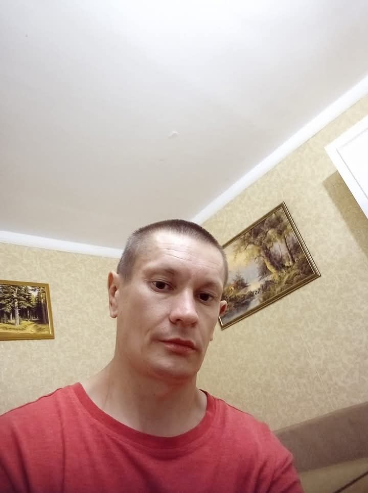  49885774  Dima, 41 ,    
