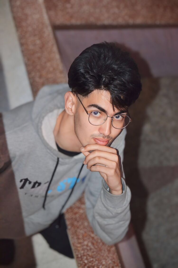  47670694  Hamza, 22 ,    
