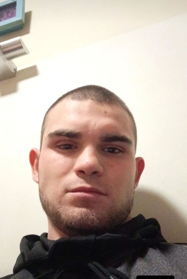  49046594  , 22 ,    
