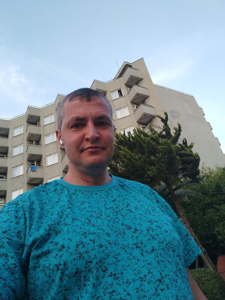 51931764  Alexander, 45 ,     