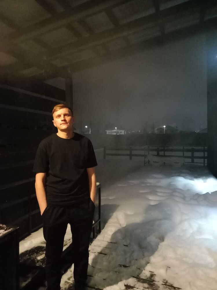  40467244  , 28 ,    