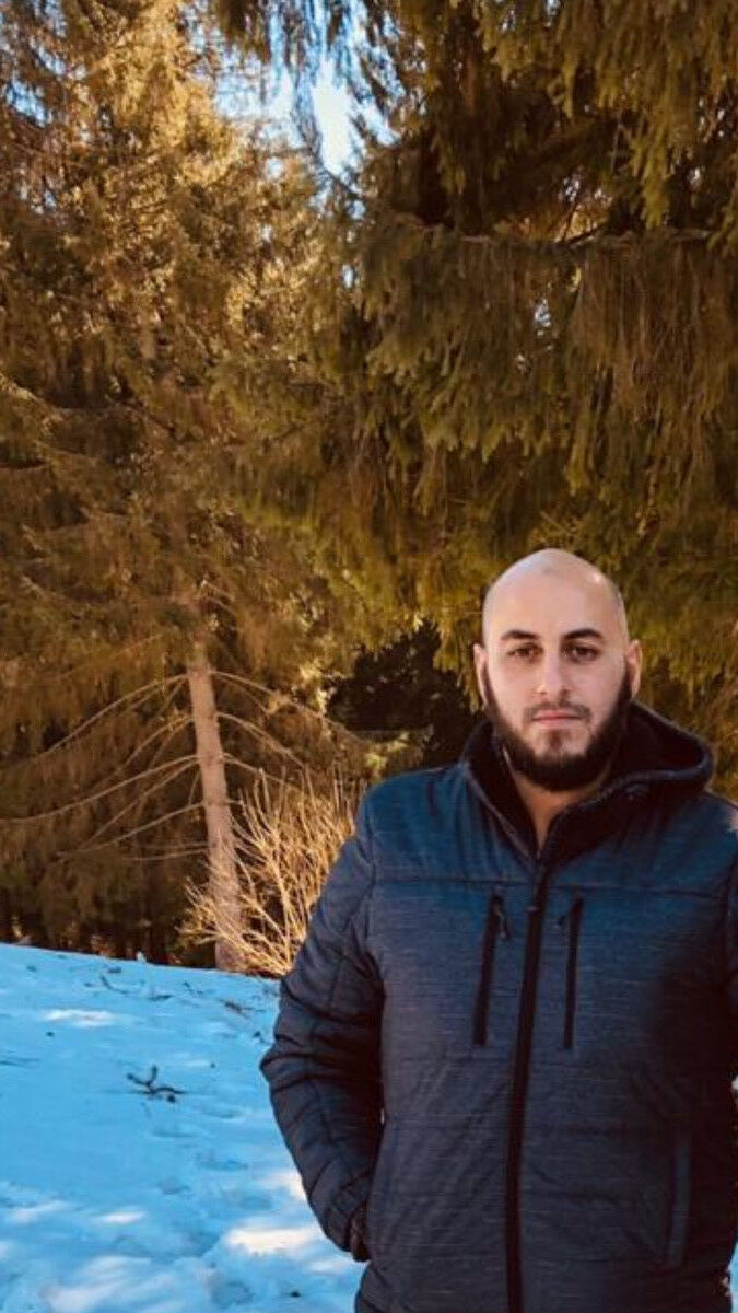  ,   Alik, 40 ,   ,   , c 