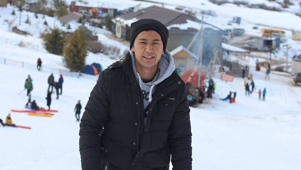  16997374  Bakyt, 40 ,    